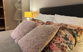 Gemütliche Ferienwohnung, See- und Stadtnah